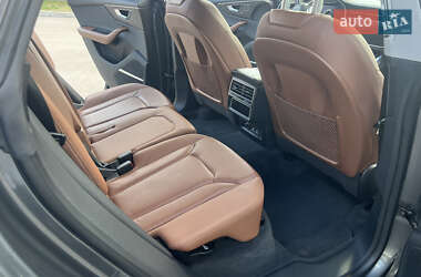 Внедорожник / Кроссовер Audi Q8 2018 в 