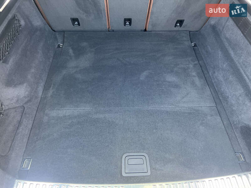 Внедорожник / Кроссовер Audi Q8 2018 в Кропивницком