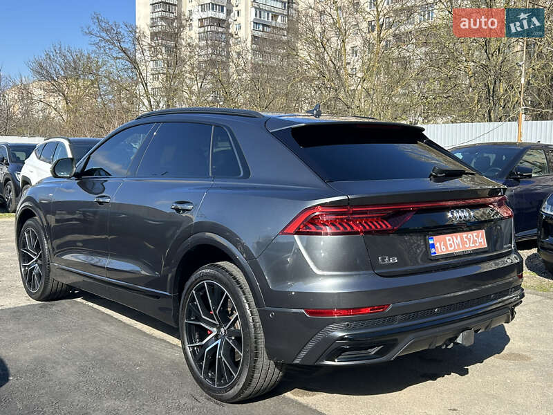 Внедорожник / Кроссовер Audi Q8 2020 в Одессе