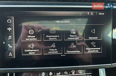 Внедорожник / Кроссовер Audi Q8 2020 в 