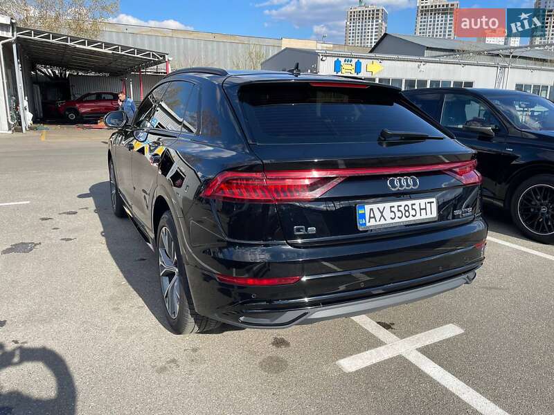 Позашляховик / Кросовер Audi Q8 2018 в Києві