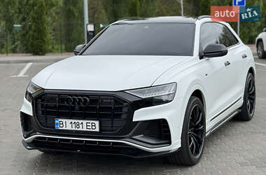 Позашляховик / Кросовер Audi Q8 2019 в 