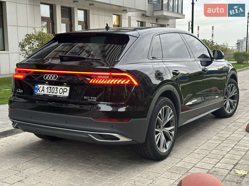 Внедорожник / Кроссовер Audi Q8 2019 в Киеве