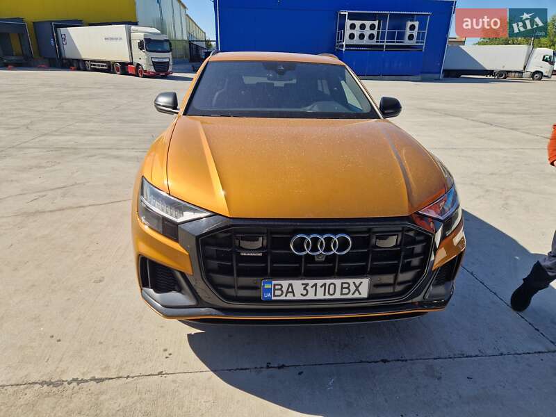 Внедорожник / Кроссовер Audi Q8 2019 в Кропивницком
