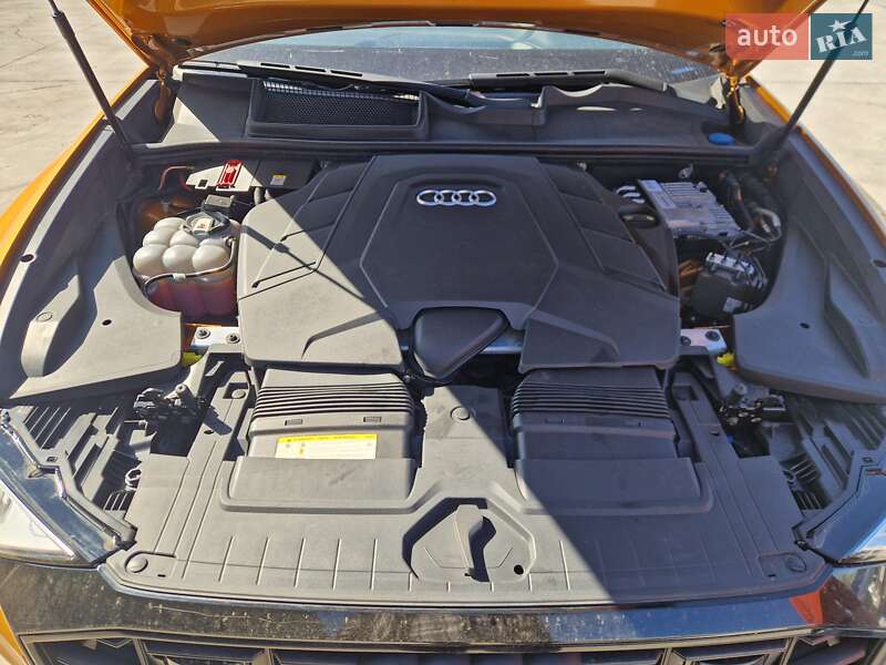 Внедорожник / Кроссовер Audi Q8 2019 в Кропивницком