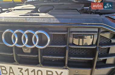 Внедорожник / Кроссовер Audi Q8 2019 в 