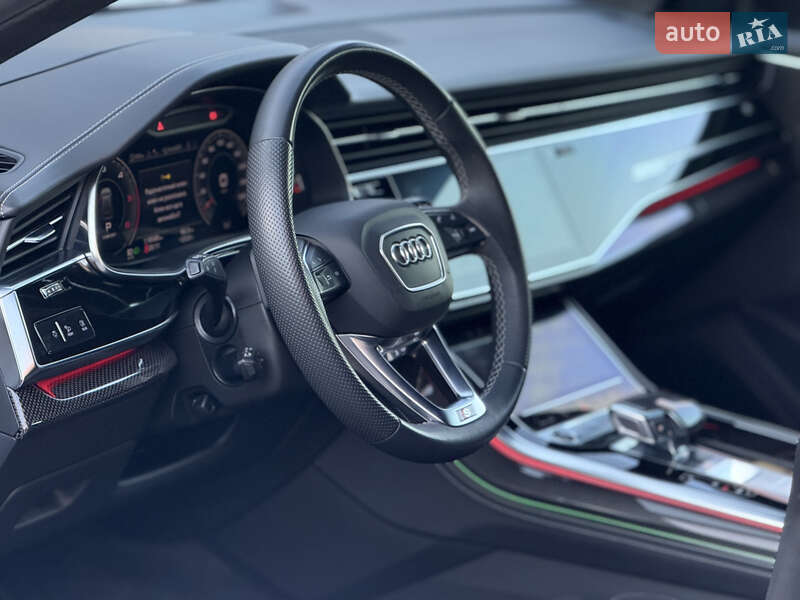 Позашляховик / Кросовер Audi Q8 2021 в Мукачевому