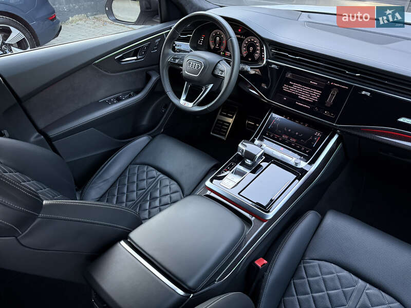 Позашляховик / Кросовер Audi Q8 2021 в Мукачевому