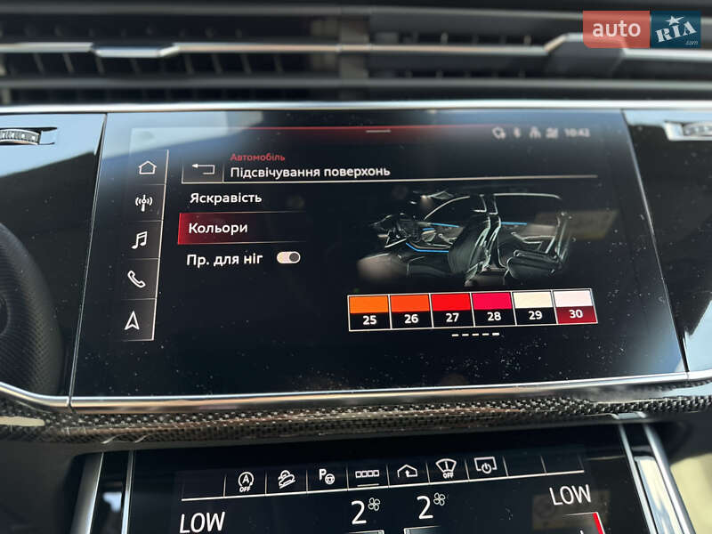 Позашляховик / Кросовер Audi Q8 2021 в Мукачевому
