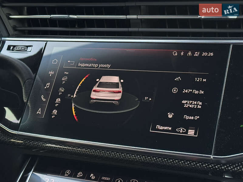 Позашляховик / Кросовер Audi Q8 2021 в Мукачевому