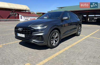 Внедорожник / Кроссовер Audi Q8 2020 в Львове