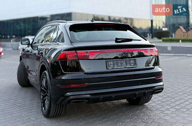 Внедорожник / Кроссовер Audi Q8 2025 в 