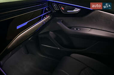 Внедорожник / Кроссовер Audi Q8 2025 в 