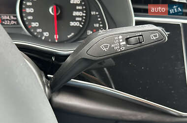 Внедорожник / Кроссовер Audi Q8 2021 в 