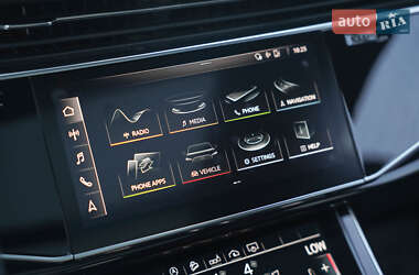Позашляховик / Кросовер Audi Q8 2018 в 