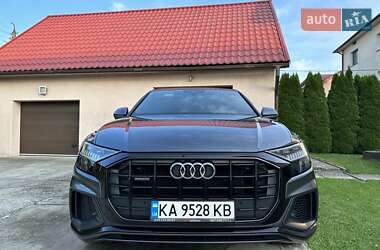 Внедорожник / Кроссовер Audi Q8 2020 в 
