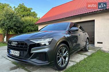 Внедорожник / Кроссовер Audi Q8 2020 в 