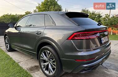 Внедорожник / Кроссовер Audi Q8 2020 в 