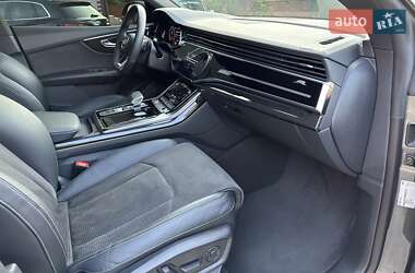Внедорожник / Кроссовер Audi Q8 2020 в 