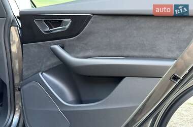 Внедорожник / Кроссовер Audi Q8 2020 в 