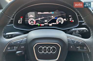 Внедорожник / Кроссовер Audi Q8 2020 в 