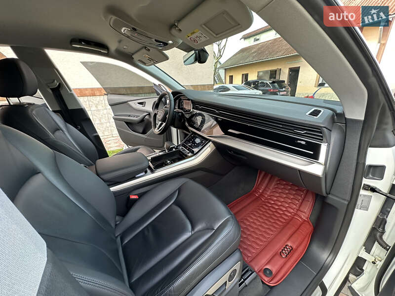 Позашляховик / Кросовер Audi Q8 2018 в Івано-Франківську фото 22 Позашляховик / Кросовер Audi Q8 2018 в Івано-Франківську