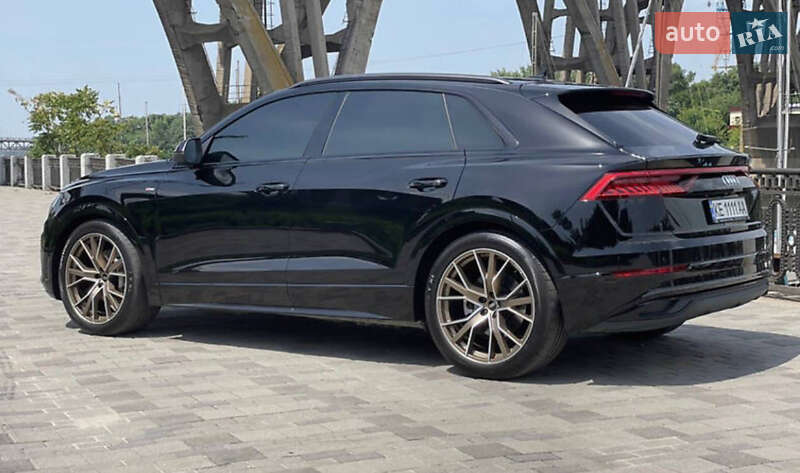 Внедорожник / Кроссовер Audi Q8 2020 в Кропивницком