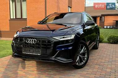 Позашляховик / Кросовер Audi Q8 2019 в 