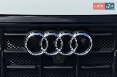 Внедорожник / Кроссовер Audi Q8 2020 в 