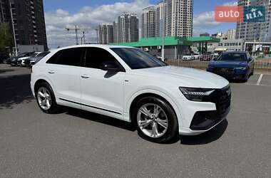Внедорожник / Кроссовер Audi Q8 2020 в 