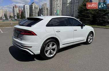 Внедорожник / Кроссовер Audi Q8 2020 в 