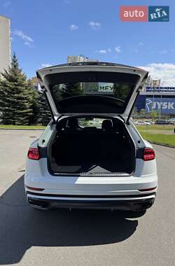 Внедорожник / Кроссовер Audi Q8 2020 в 