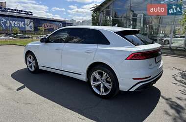 Внедорожник / Кроссовер Audi Q8 2020 в 