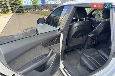 Внедорожник / Кроссовер Audi Q8 2020 в 