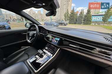 Внедорожник / Кроссовер Audi Q8 2020 в 