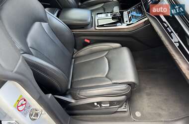 Внедорожник / Кроссовер Audi Q8 2020 в 