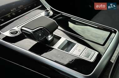 Внедорожник / Кроссовер Audi Q8 2025 в 