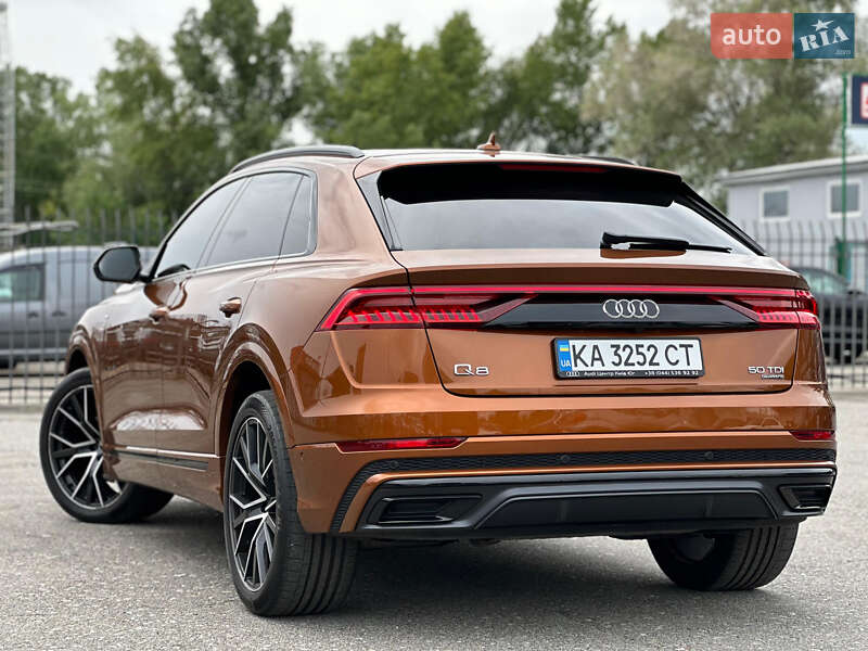 Позашляховик / Кросовер Audi Q8 2021 в Києві