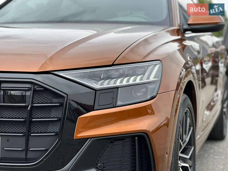 Позашляховик / Кросовер Audi Q8 2021 в Києві