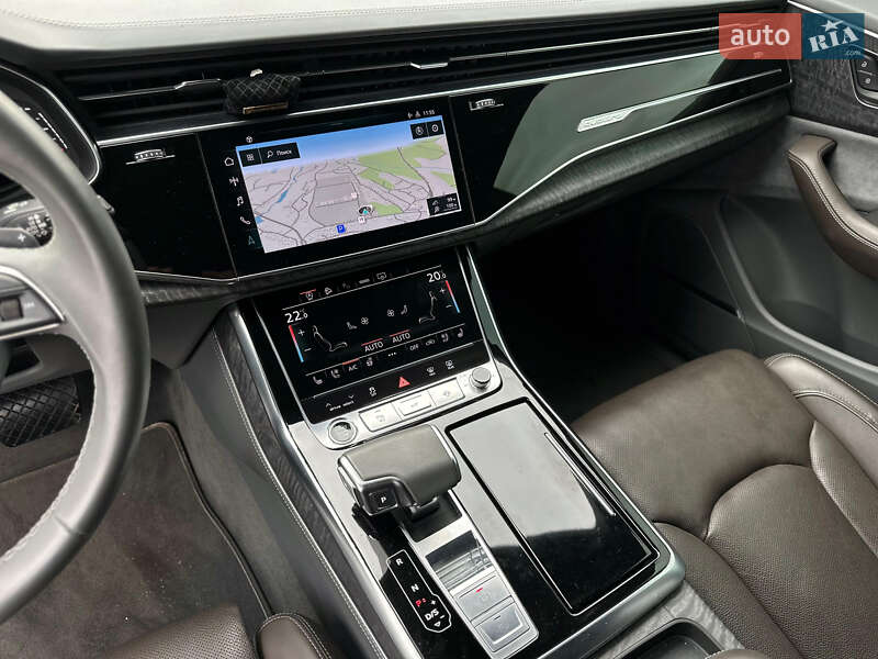 Позашляховик / Кросовер Audi Q8 2021 в Києві