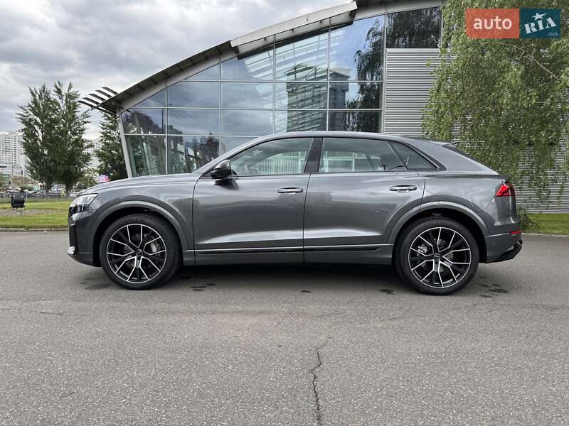 Внедорожник / Кроссовер Audi Q8 2024 в Киеве