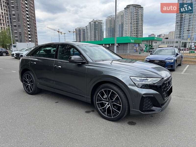 Внедорожник / Кроссовер Audi Q8 2024 в Киеве