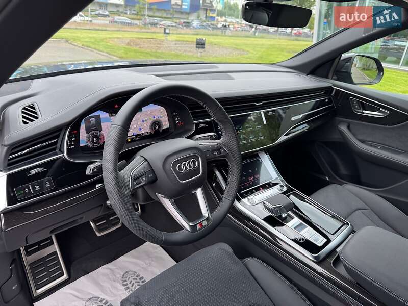 Внедорожник / Кроссовер Audi Q8 2024 в Киеве