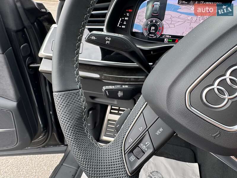 Внедорожник / Кроссовер Audi Q8 2024 в Киеве