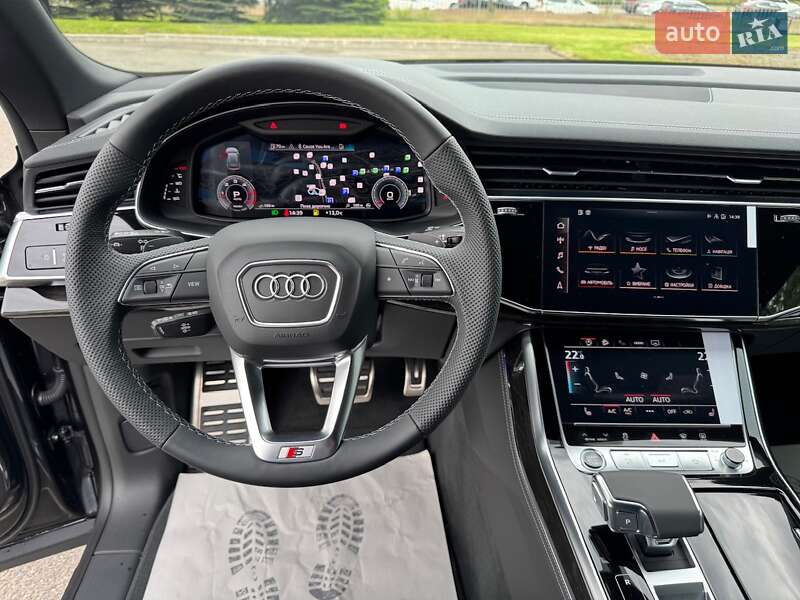 Внедорожник / Кроссовер Audi Q8 2024 в Киеве