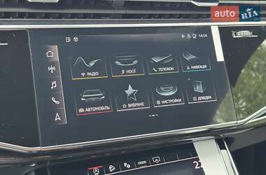 Внедорожник / Кроссовер Audi Q8 2024 в 