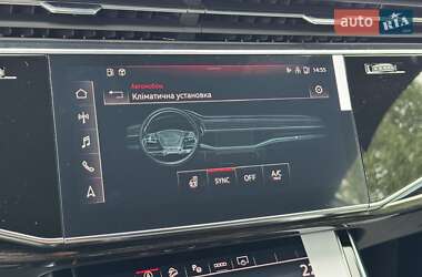 Внедорожник / Кроссовер Audi Q8 2024 в 