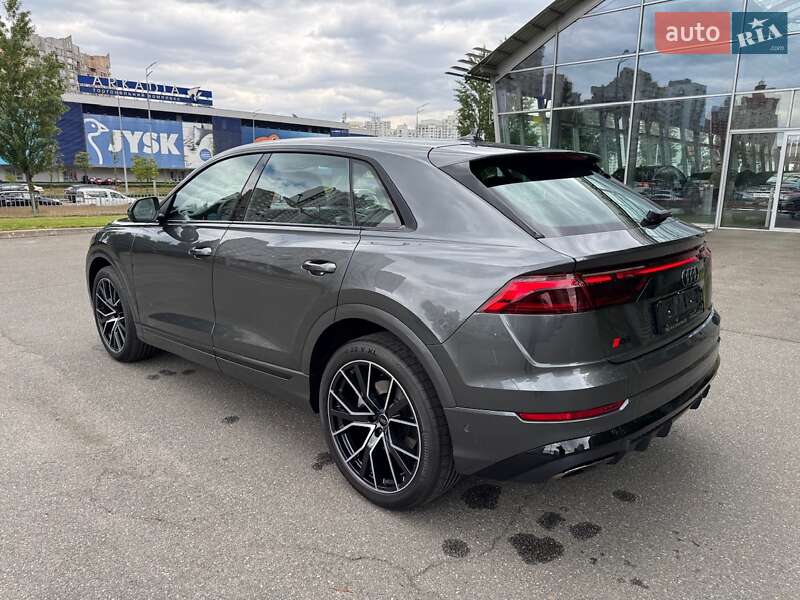 Внедорожник / Кроссовер Audi Q8 2024 в Киеве