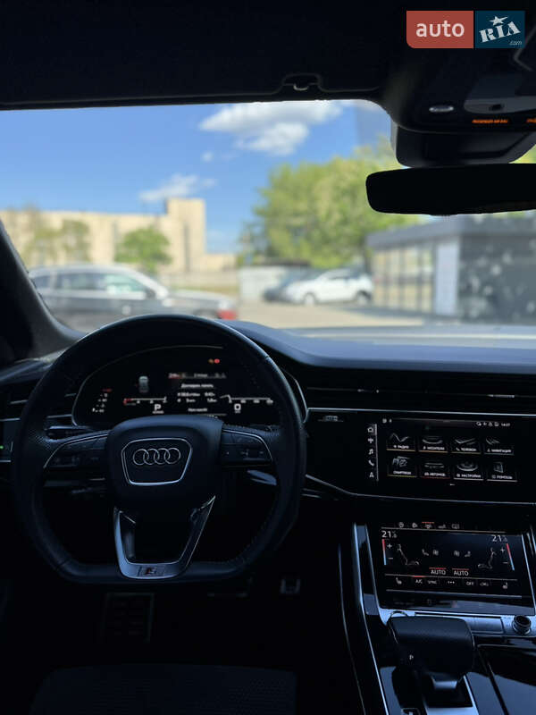 Внедорожник / Кроссовер Audi Q8 2019 в Киеве