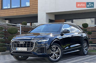 Позашляховик / Кросовер Audi Q8 2019 в 